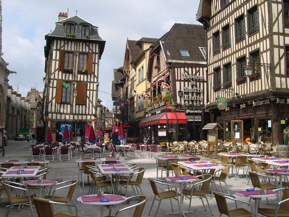  terrasses de cafés et restaurants